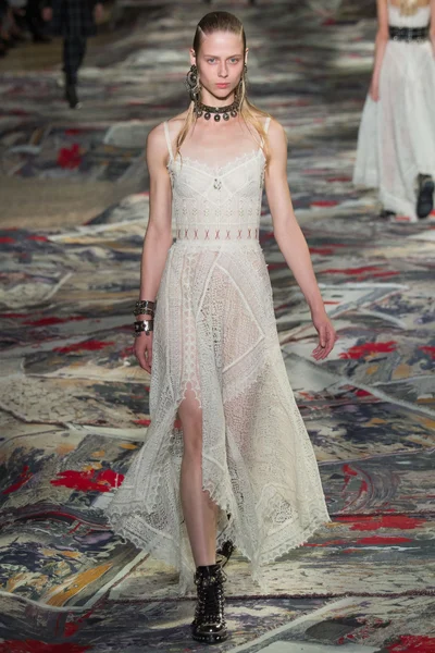 Look 6